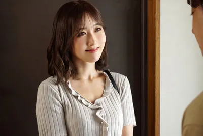 Vợ yêu về nhà bố mẹ đẻ sau cuộc cãi nhau, gã chồng rủ cô bạn thân về nhà tâm sự…