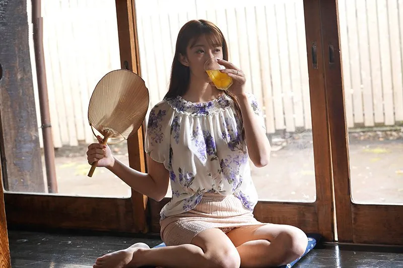 Mùa hè buồn chán ở quê nện vợ nhà đối diện thiếu thốn vì lấy ông xã già