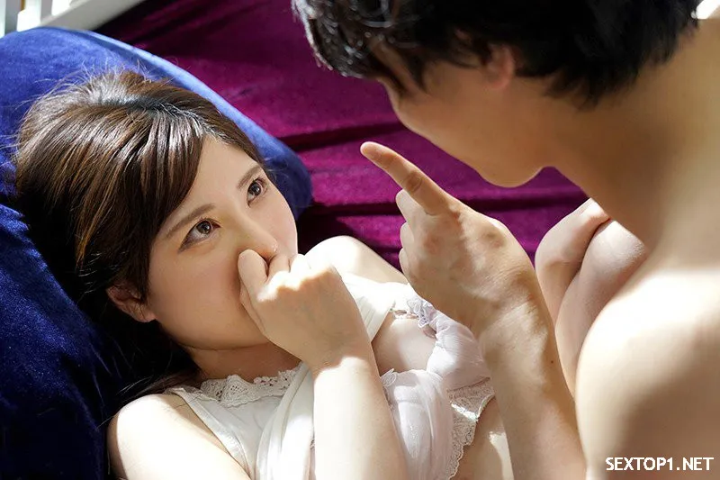 Dẫn bạn về nhà, bị bạn làm tình luôn vợ của mình