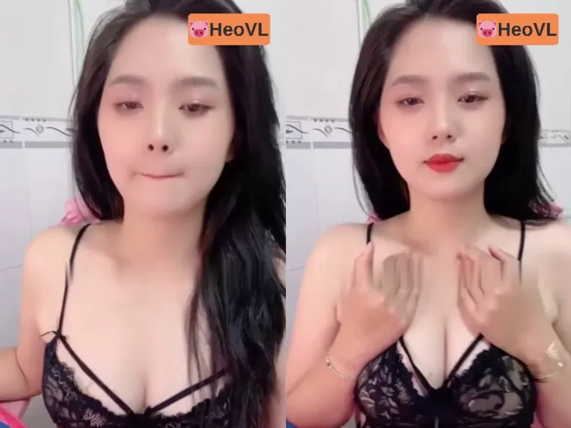 Em người yêu răng khểnh khoe của quý tròn trắng